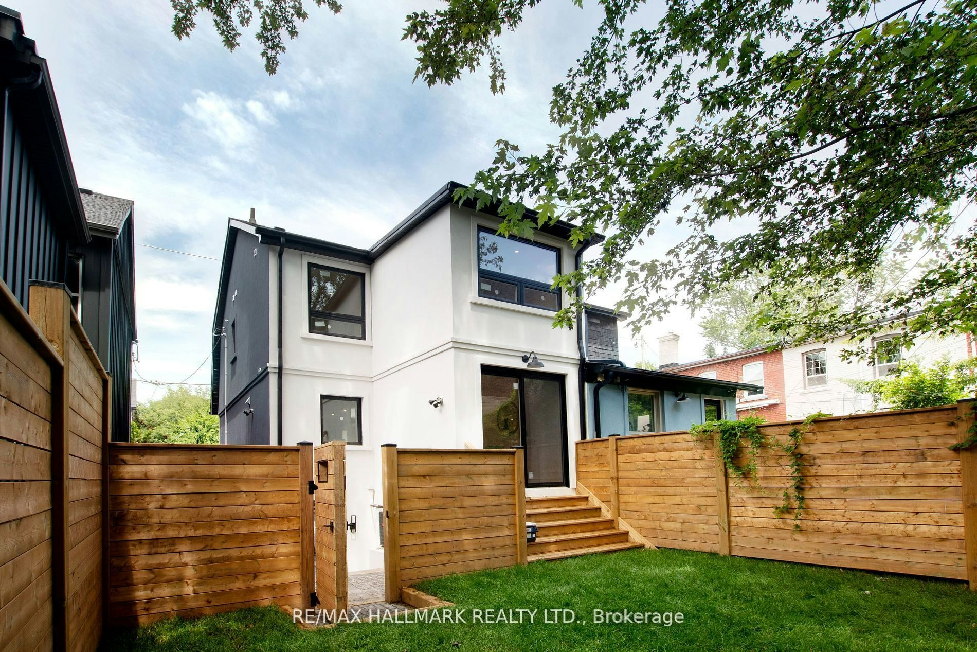 1 1/2 Delaney Crescent, Toronto, ON, M6K 1P9 - 29