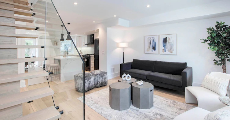 1 1/2 Delaney Crescent, Toronto, ON, M6K 1P9 - 10