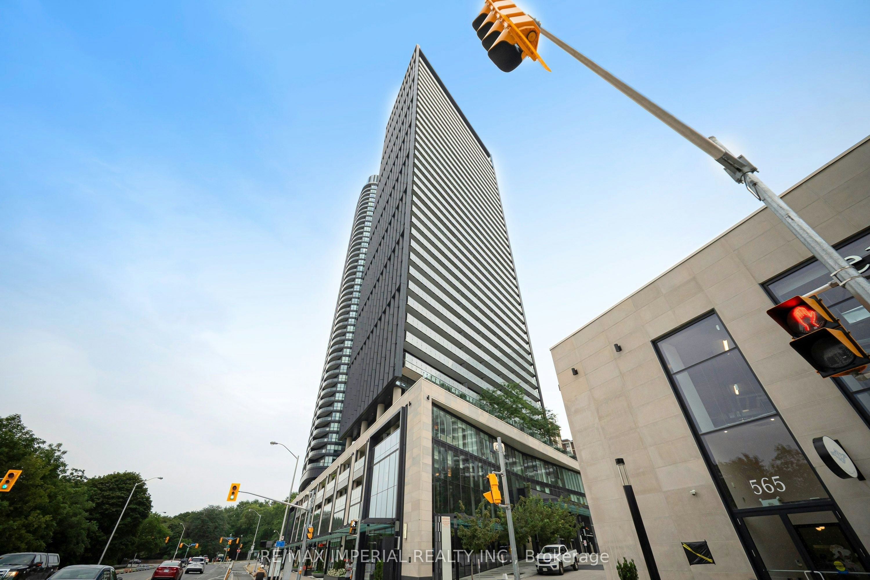 2410-575 Bloor Street E, Toronto, ON, M4W 0B2
