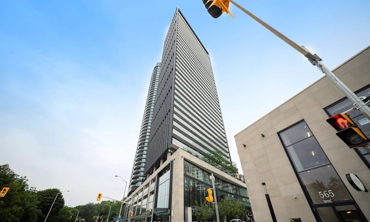 2410-575 Bloor Street E