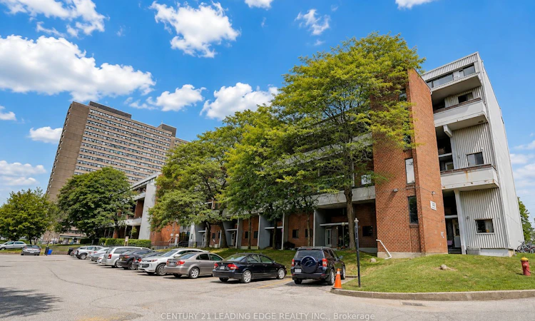 207-135 Leeward Glenway