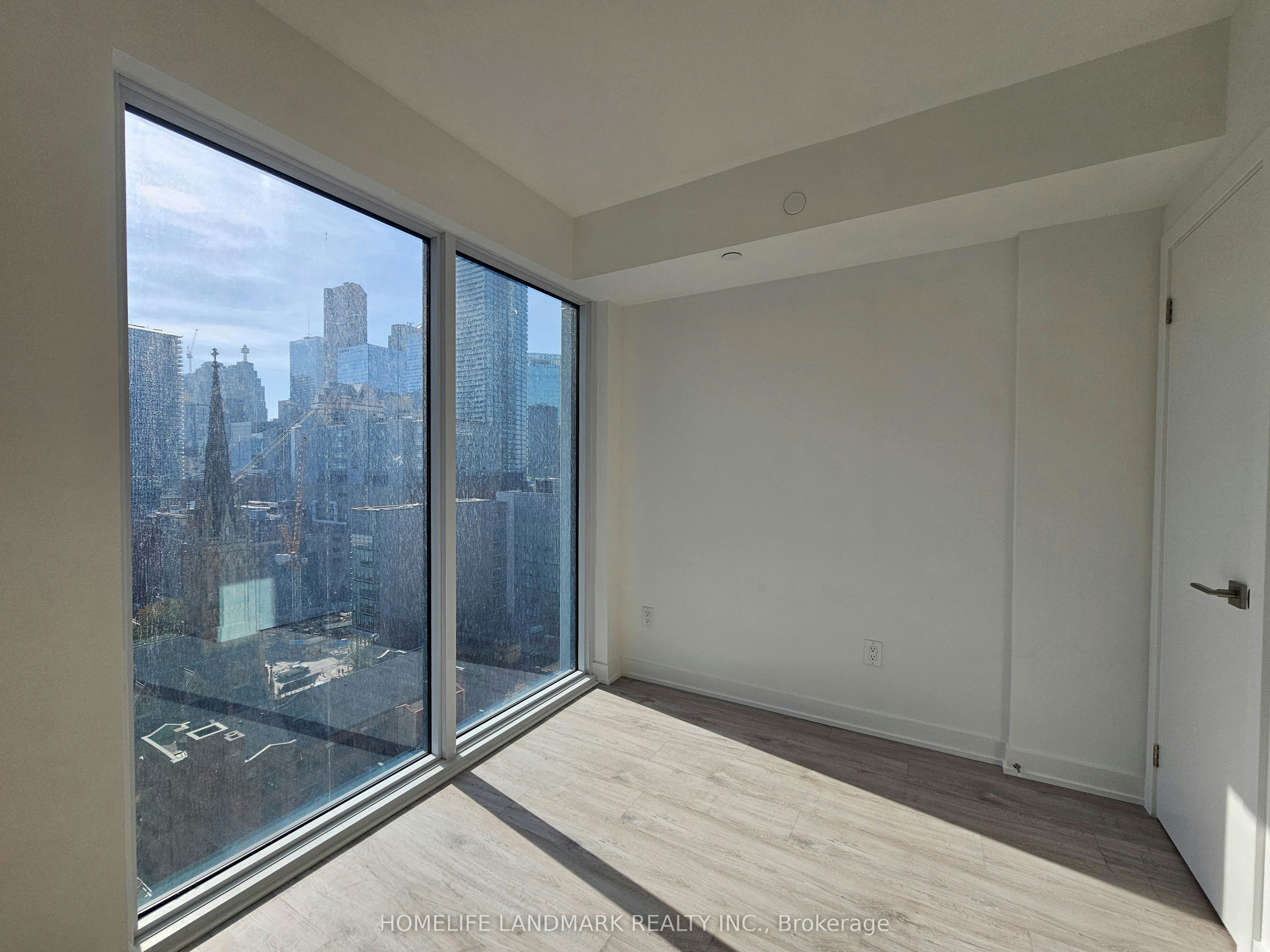 1912-252 Church Street, Toronto, ON, M5B 1Z2 - 5