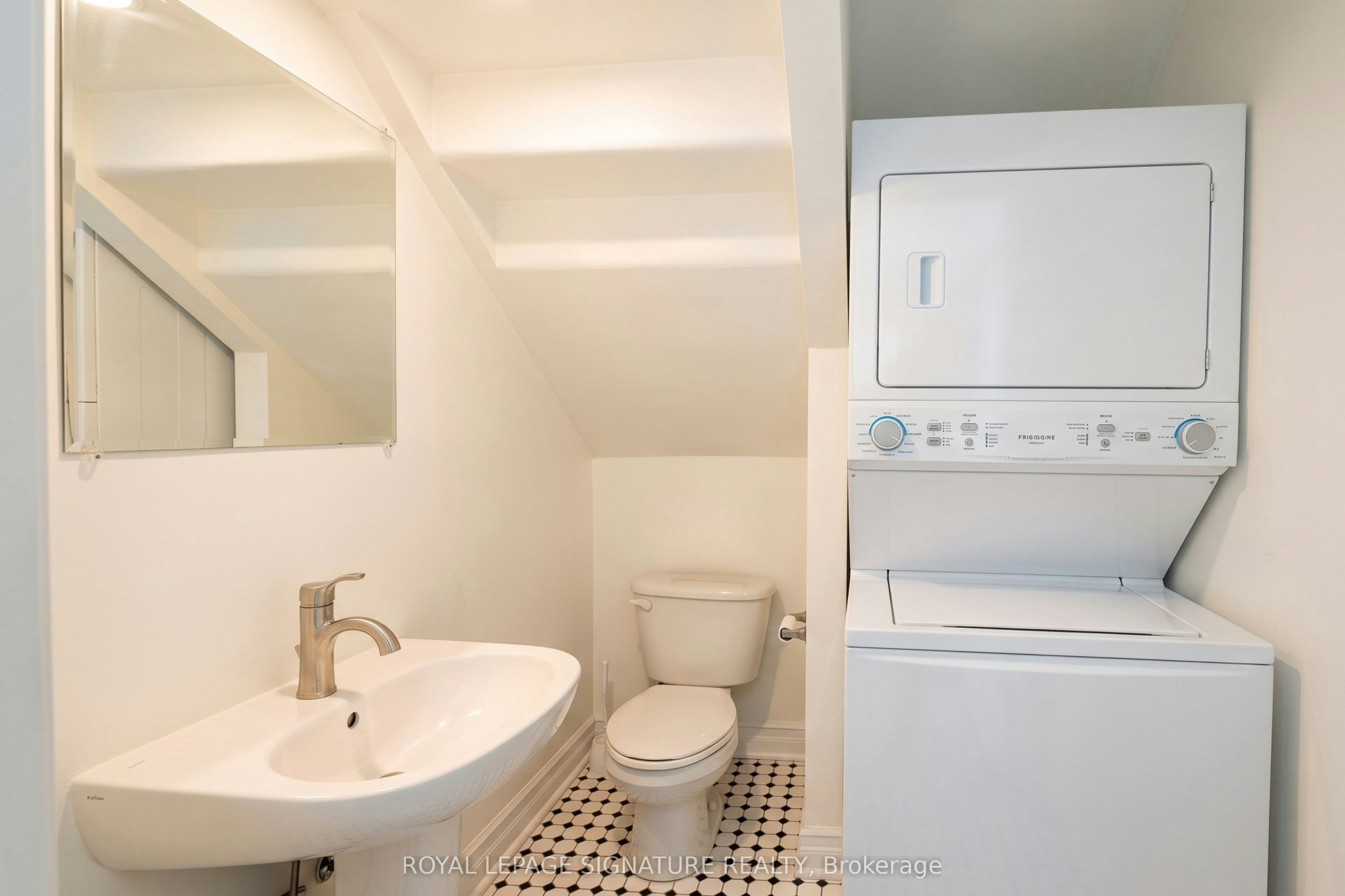 395 Clinton Street, Toronto, ON, M6G 2Z1 - 4