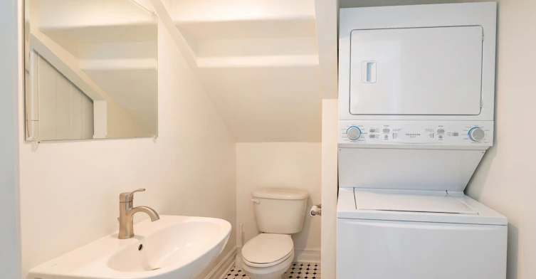 395 Clinton Street, Toronto, ON, M6G 2Z1 - 4