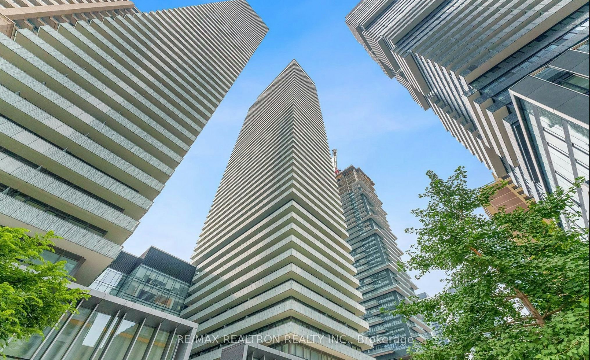 4904-50 Charles Street E, Toronto, ON, M4Y 1T1