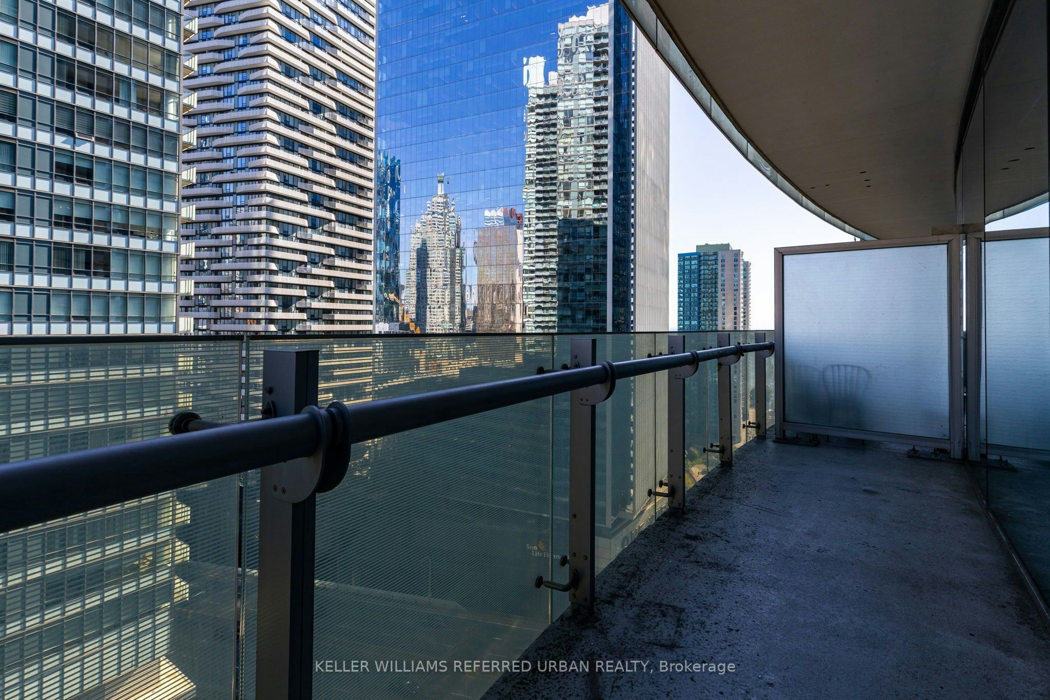 1812-14 York Street, Toronto, ON, M5J 0B1 - 14