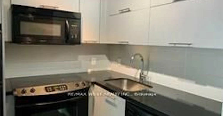 521-21 Nelson Street, Toronto, ON, M5V 3H9 - 5