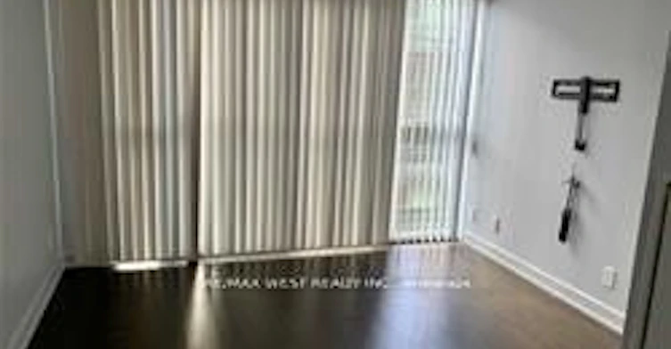 521-21 Nelson Street, Toronto, ON, M5V 3H9 - 6