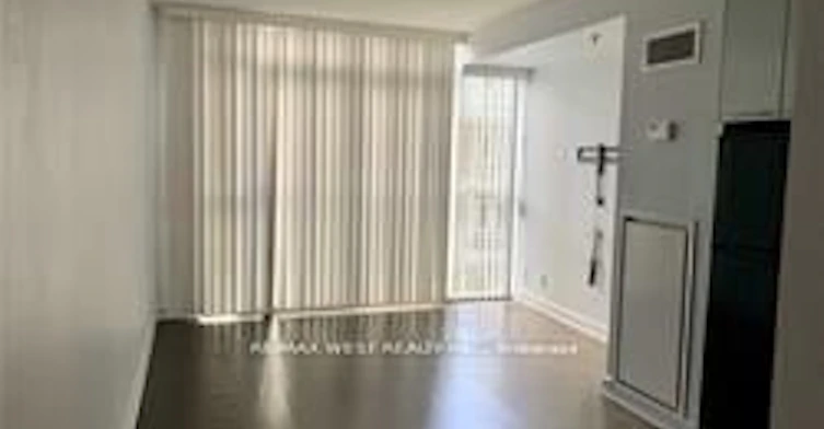 521-21 Nelson Street, Toronto, ON, M5V 3H9 - 7