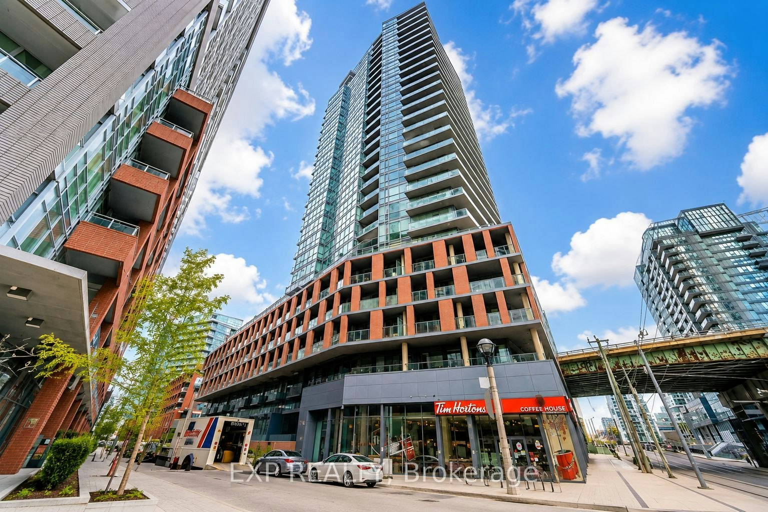 313-20 Bruyeres Mews, Toronto, ON, M5V 0G8