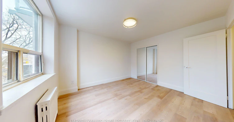 12-1 Marquette Avenue, Toronto, ON, M6A 1X8 - 9