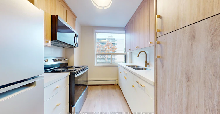 12-1 Marquette Avenue, Toronto, ON, M6A 1X8 - 6