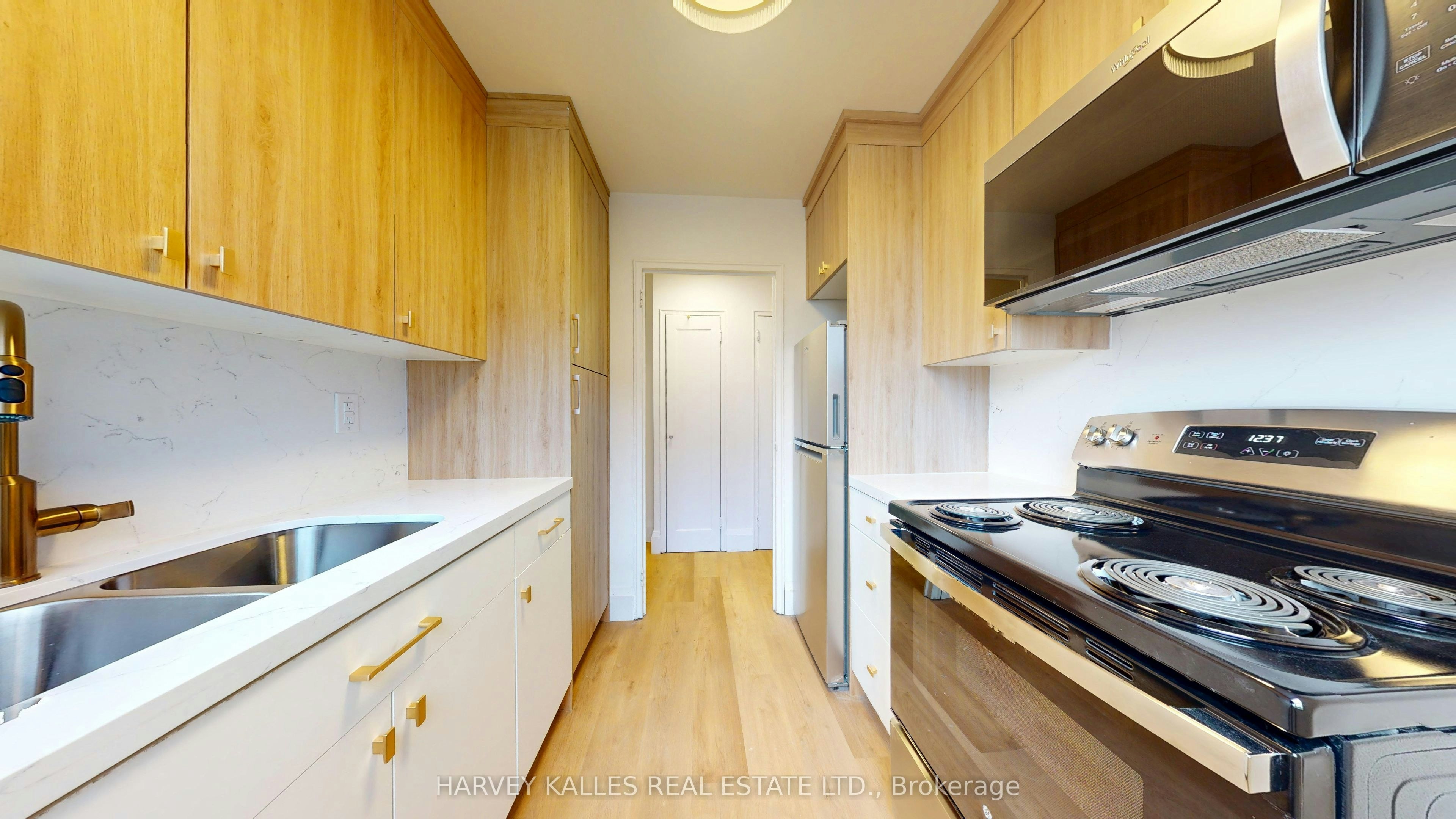 12-1 Marquette Avenue, Toronto, ON, M6A 1X8 - 5