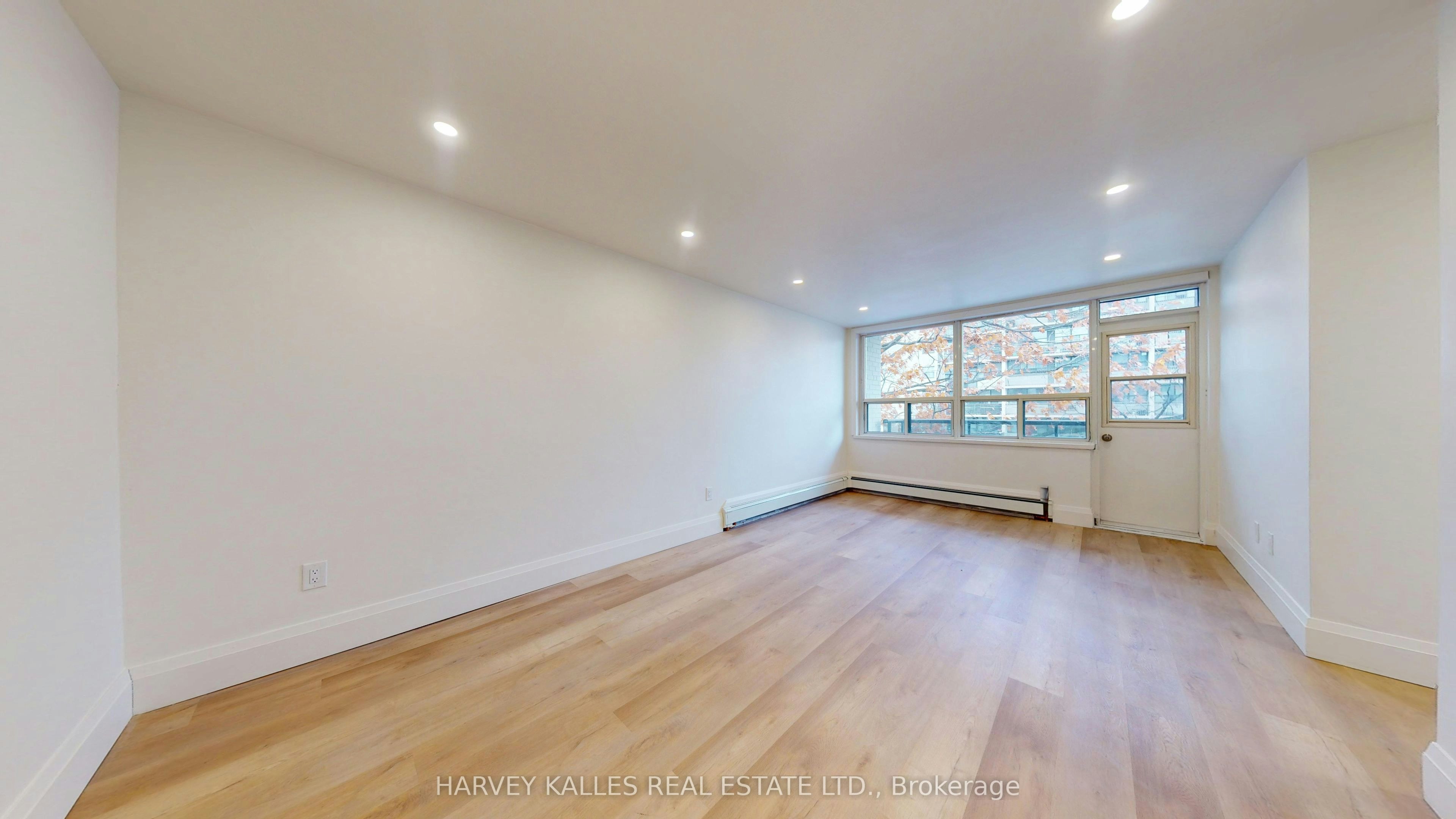 12-1 Marquette Avenue, Toronto, ON, M6A 1X8 - 2