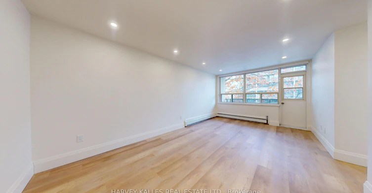 12-1 Marquette Avenue, Toronto, ON, M6A 1X8 - 2