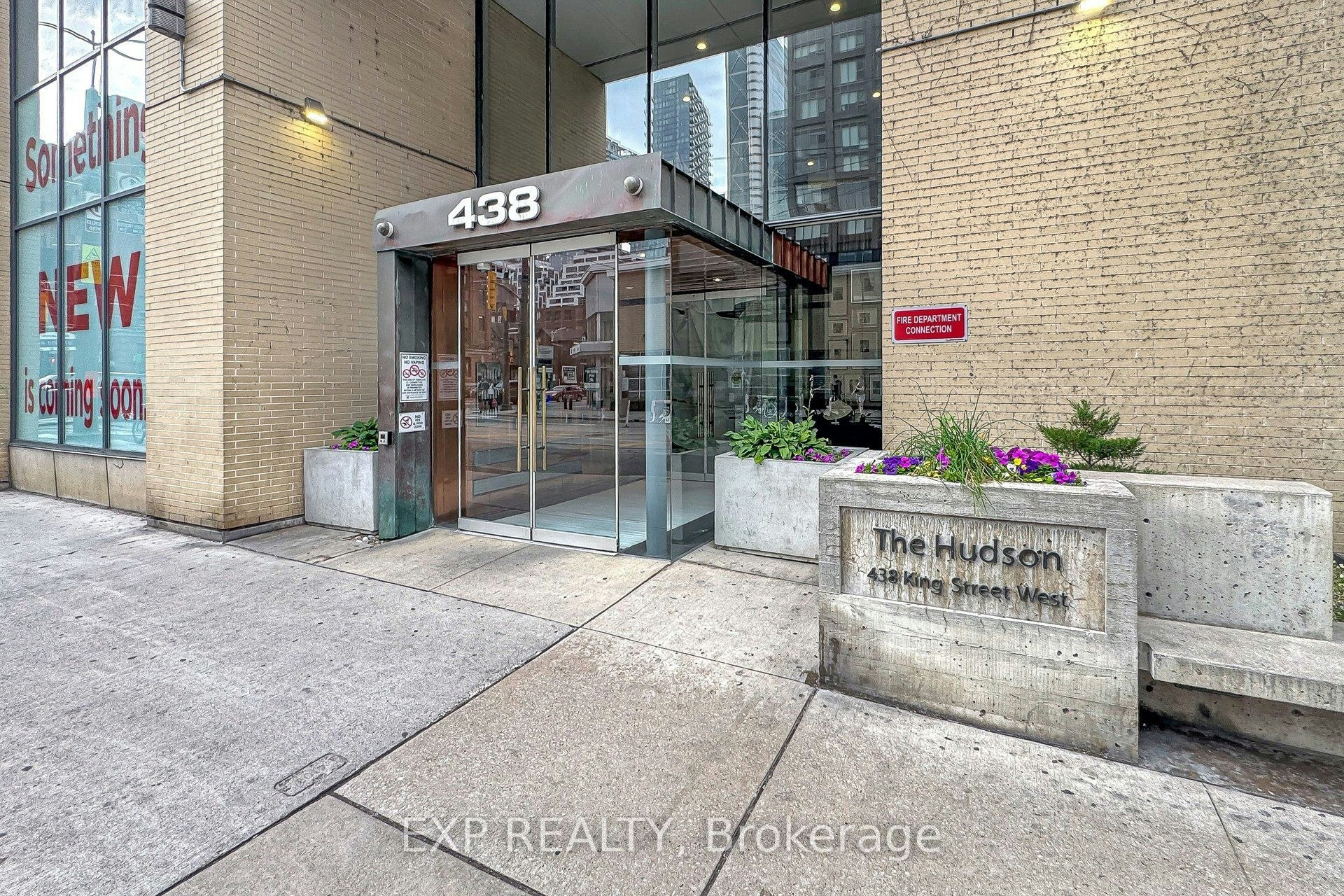 912-438 King Street W, Toronto, ON, M5V 3T9 - 4