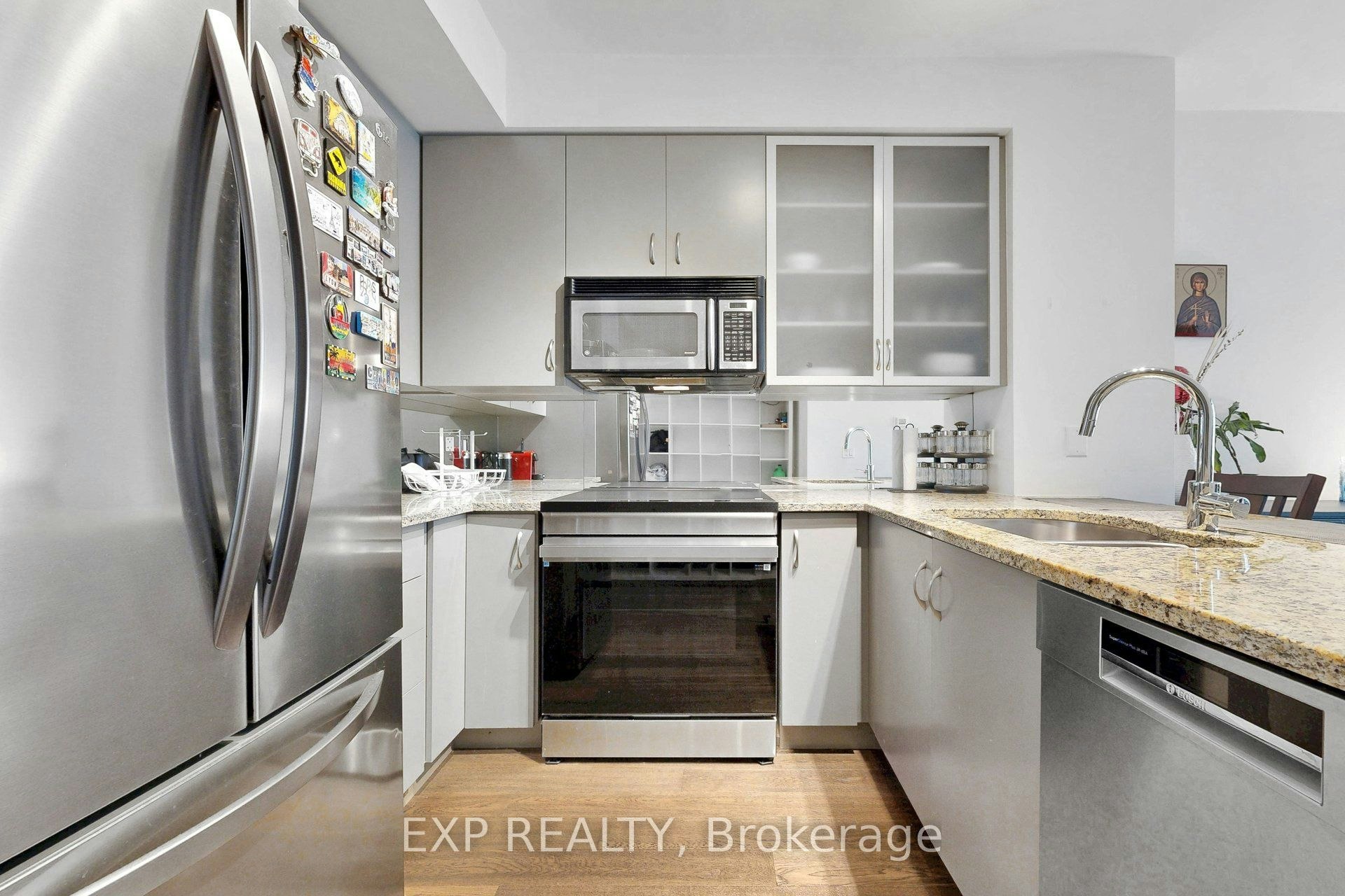912-438 King Street W, Toronto, ON, M5V 3T9 - 13