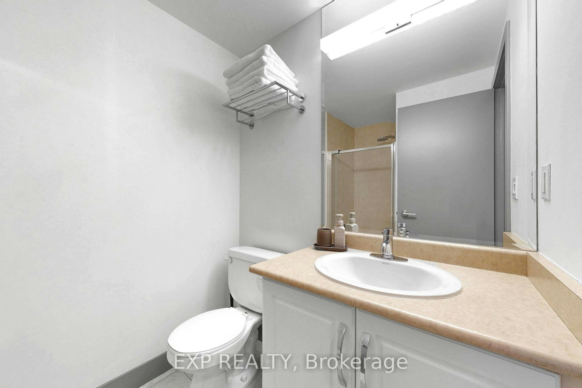 912-438 King Street W, Toronto, ON, M5V 3T9 - 10