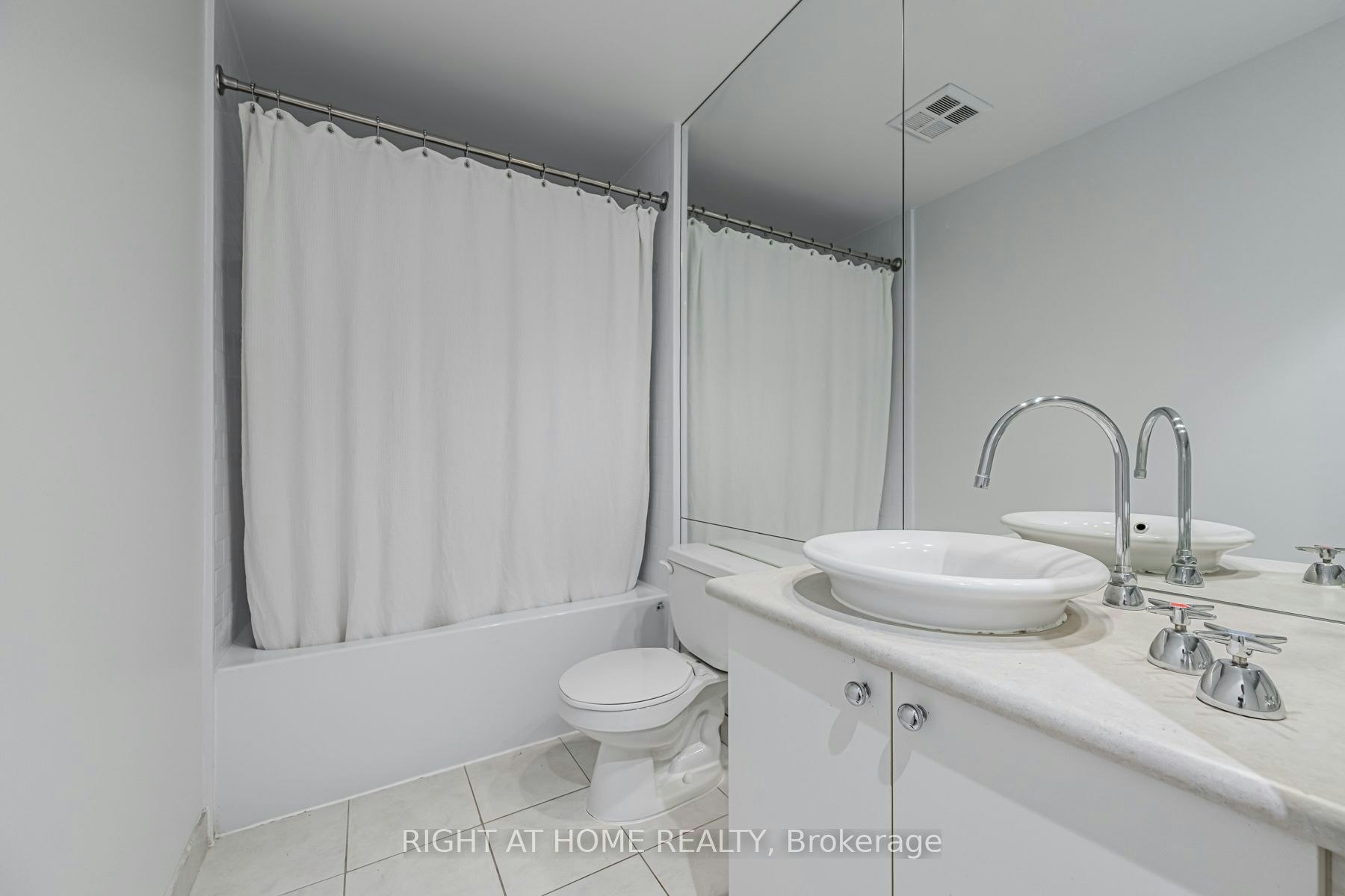 418-333 Adelaide St. East Street E, Toronto, ON, M5A 4T4 - 16