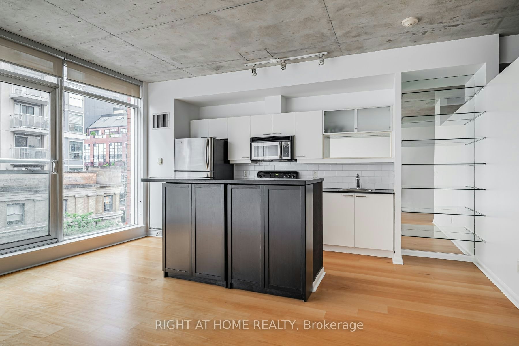 418-333 Adelaide St. East Street E, Toronto, ON, M5A 4T4 - 8