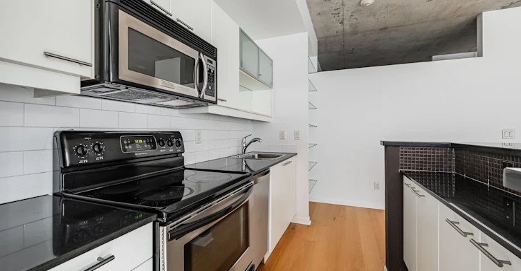 418-333 Adelaide St. East Street E, Toronto, ON, M5A 4T4 - 11