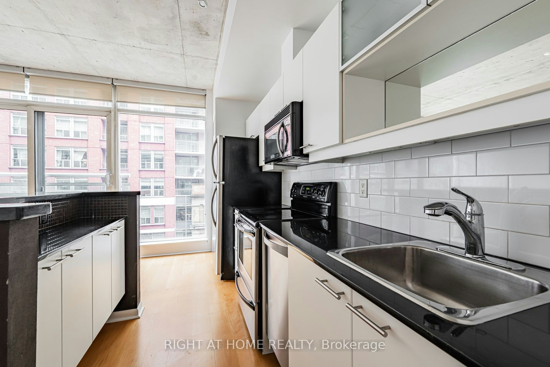 418-333 Adelaide St. East Street E, Toronto, ON, M5A 4T4 - 10