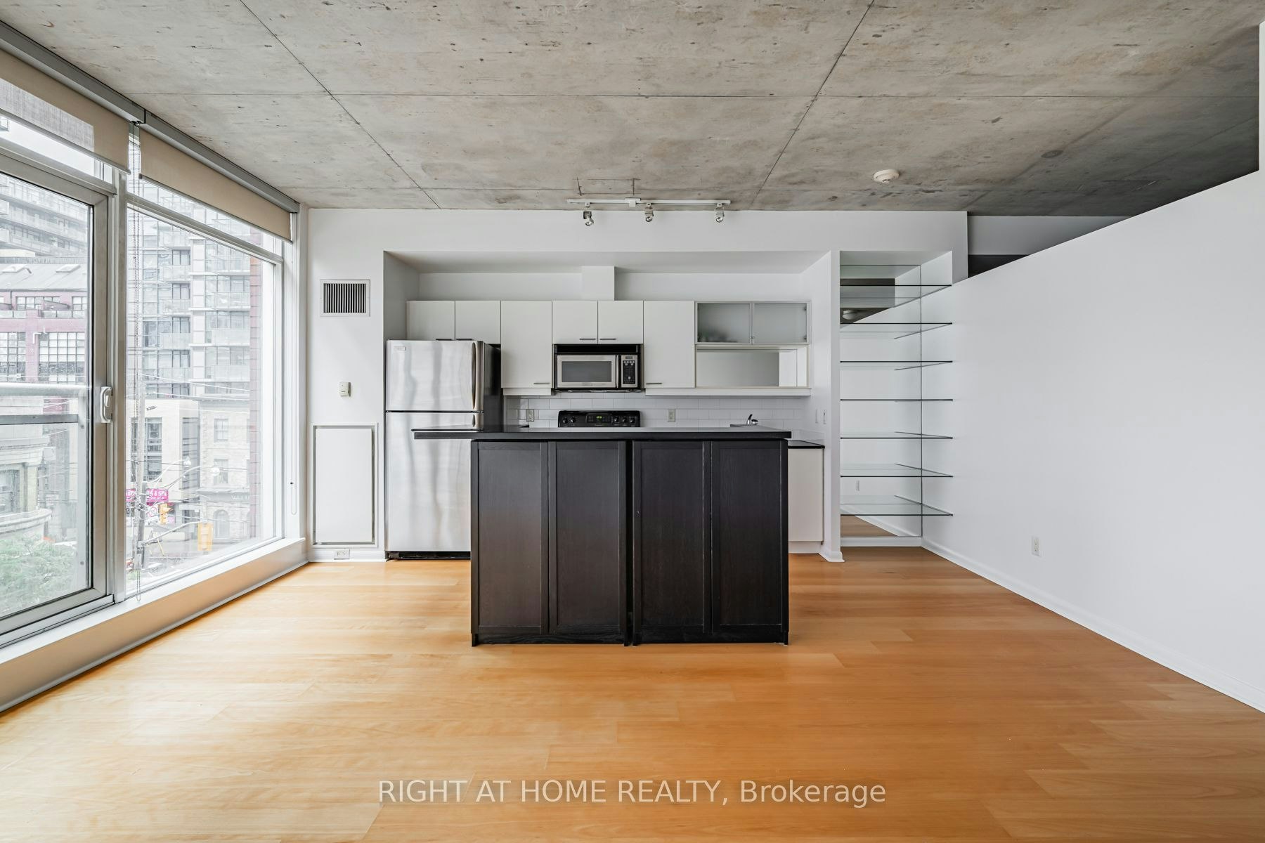 418-333 Adelaide St. East Street E, Toronto, ON, M5A 4T4 - 3