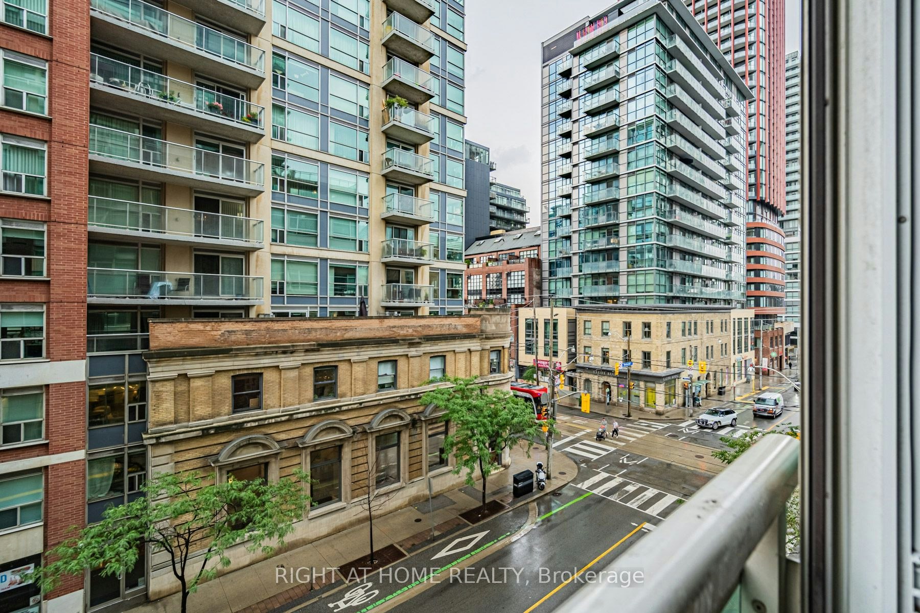 418-333 Adelaide St. East Street E, Toronto, ON, M5A 4T4 - 18