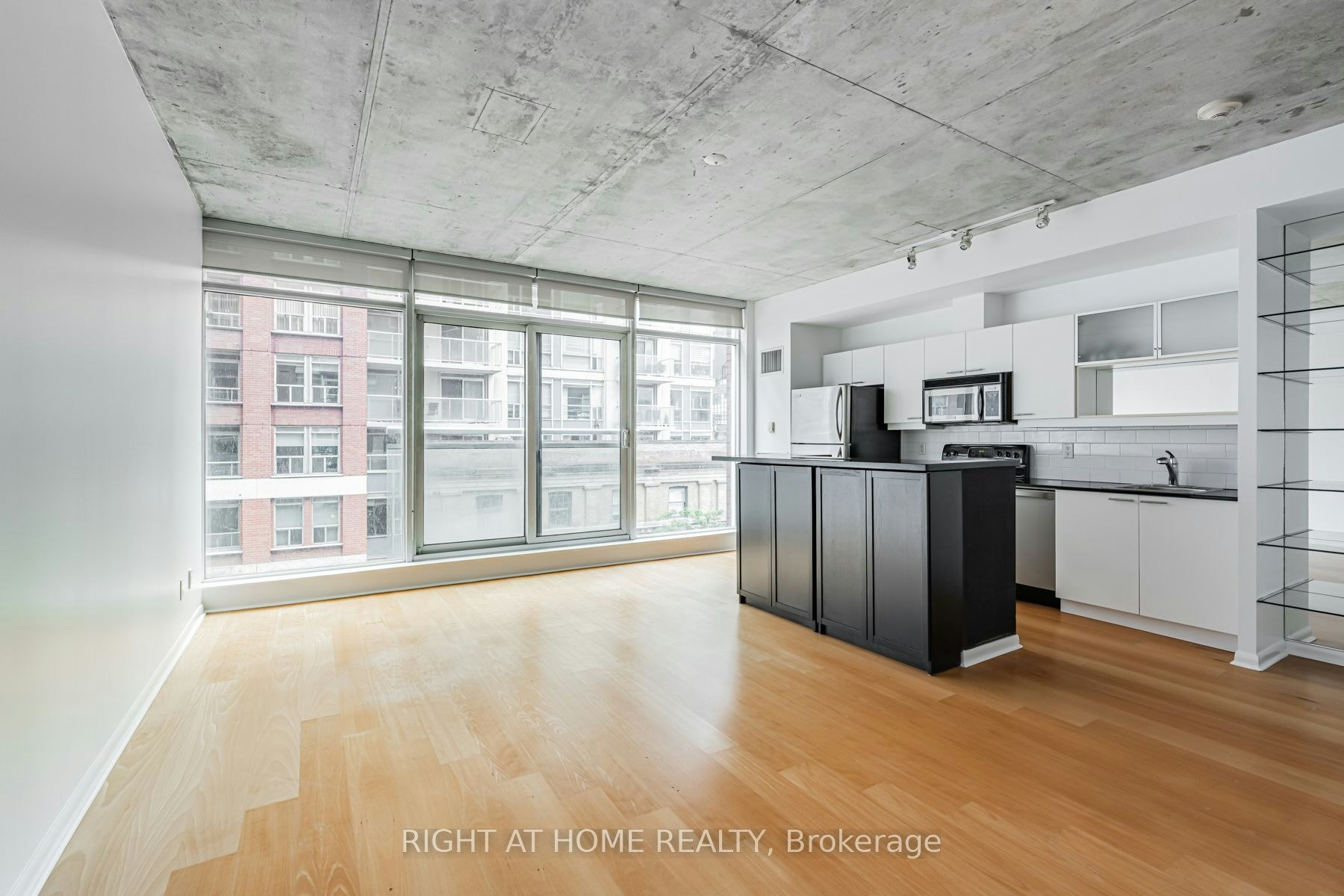 418-333 Adelaide St. East Street E, Toronto, ON, M5A 4T4 - 2