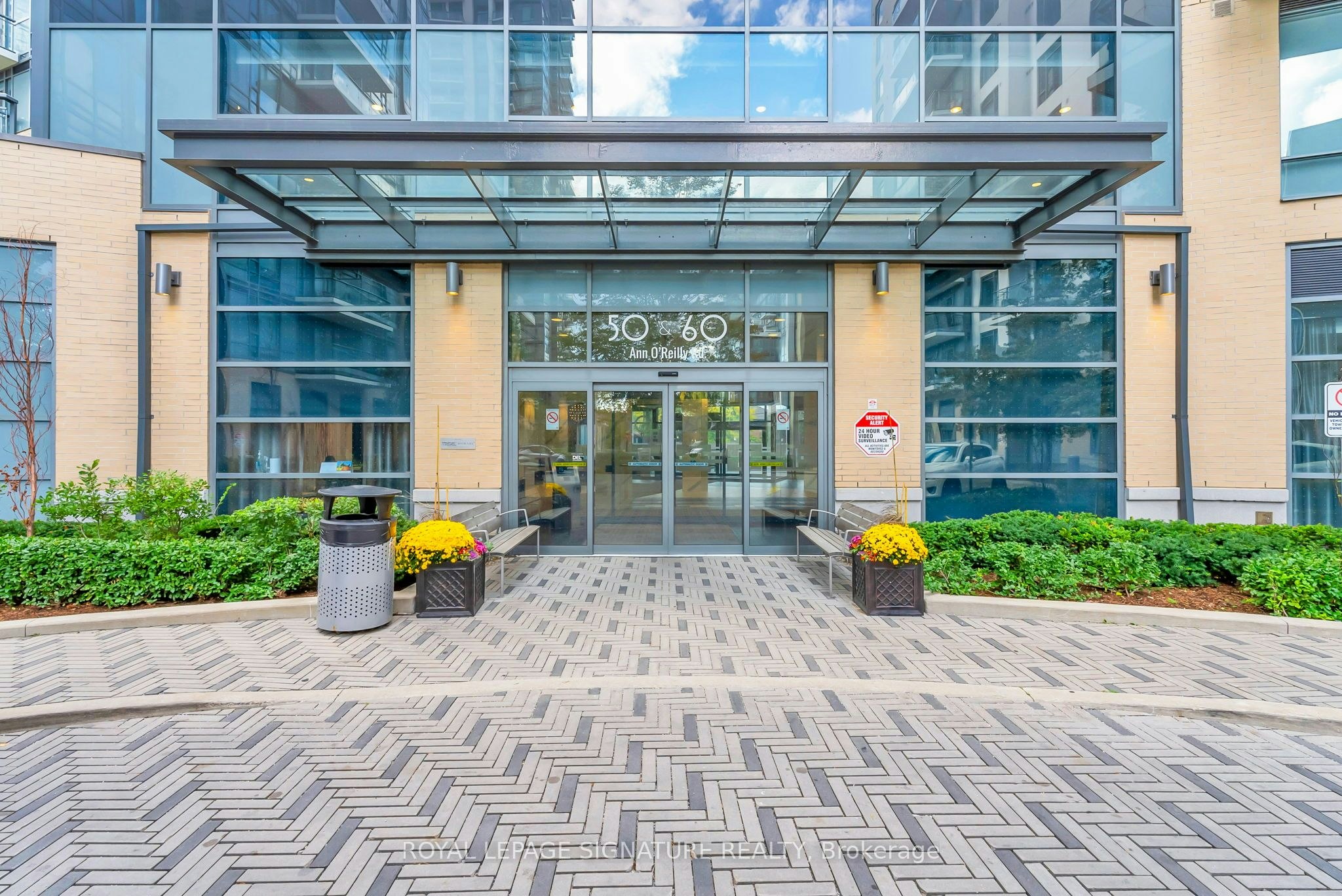 358-60 Ann O'reilly Road, Toronto, ON, M2J 0C8 - 2