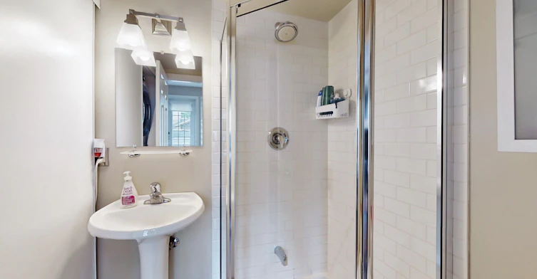 42-6 Wellesley Place, Toronto, ON, M4Y 3E1 - 17