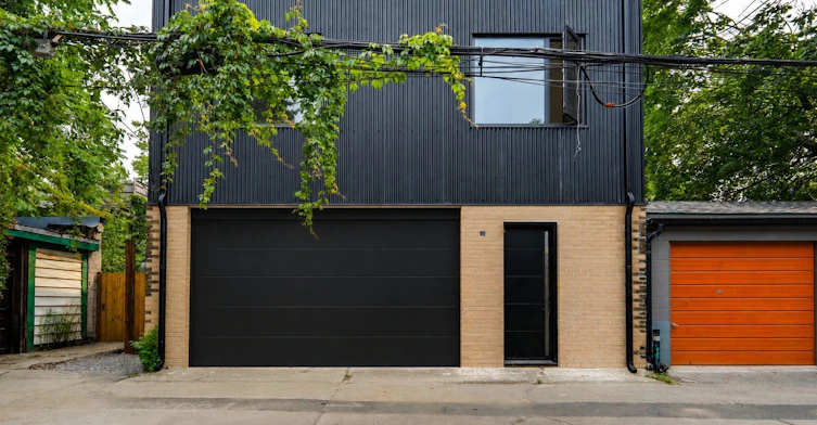 Laneway-390 Palmerston Boulevard, Toronto, ON, M6G 2N6 - 6