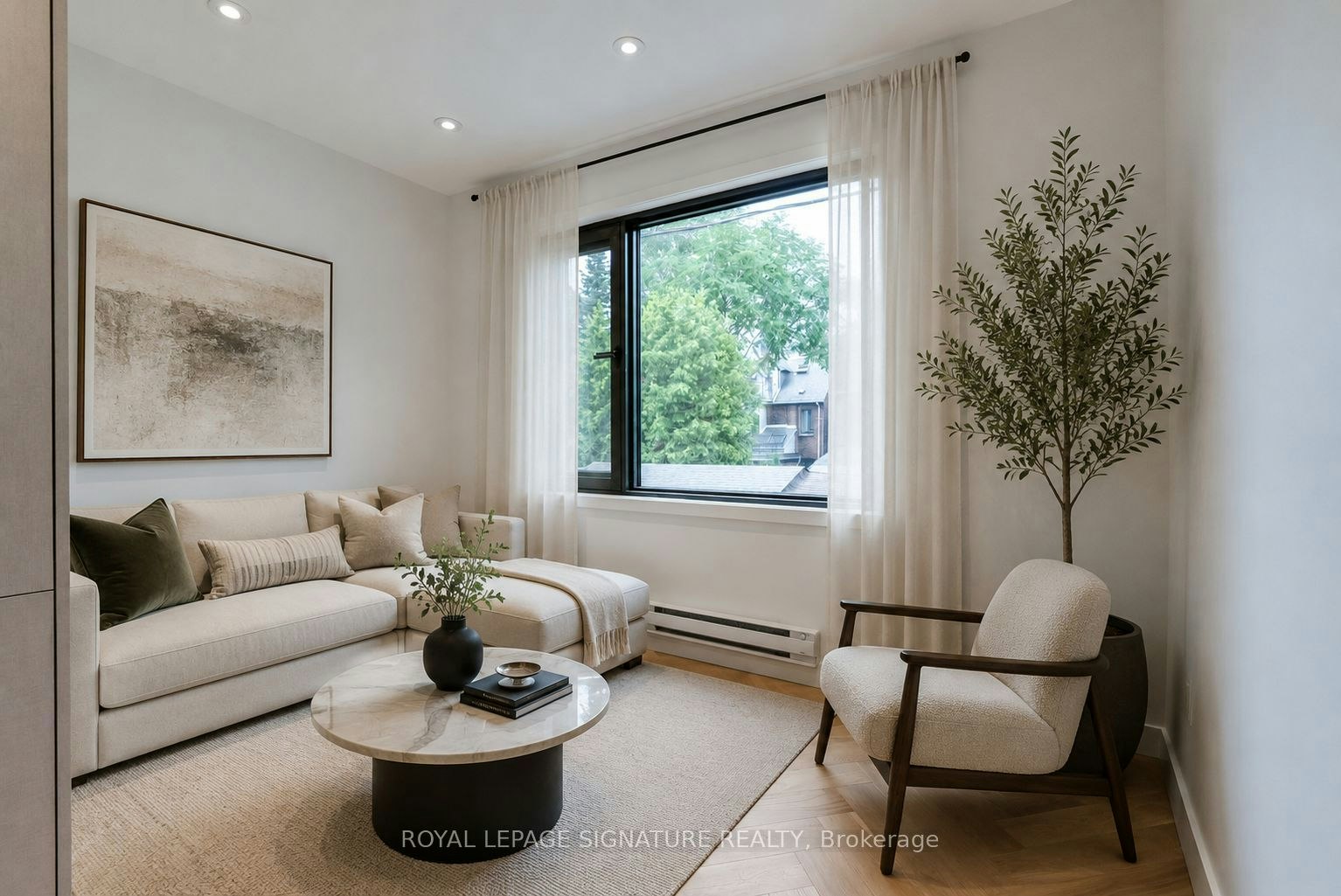 Laneway-390 Palmerston Boulevard, Toronto, ON, M6G 2N6