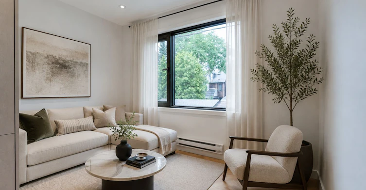 Laneway-390 Palmerston Boulevard, Toronto, ON, M6G 2N6