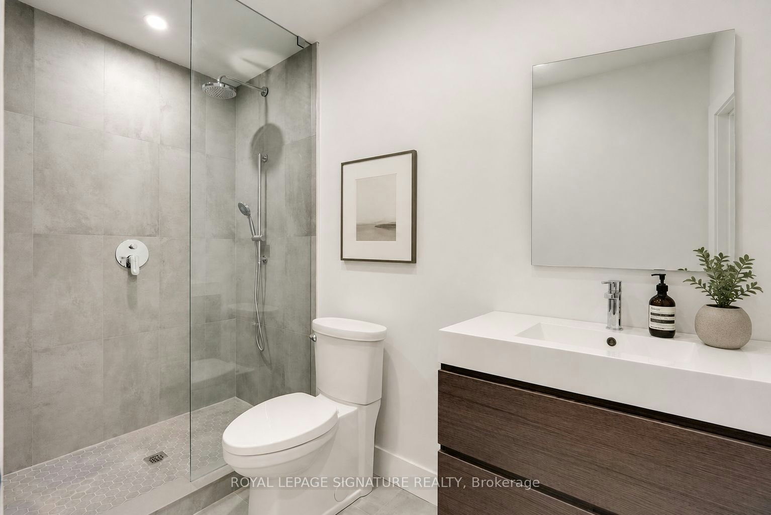 3-390 Palmerston Boulevard, Toronto, ON, M6G 2N6 - 4