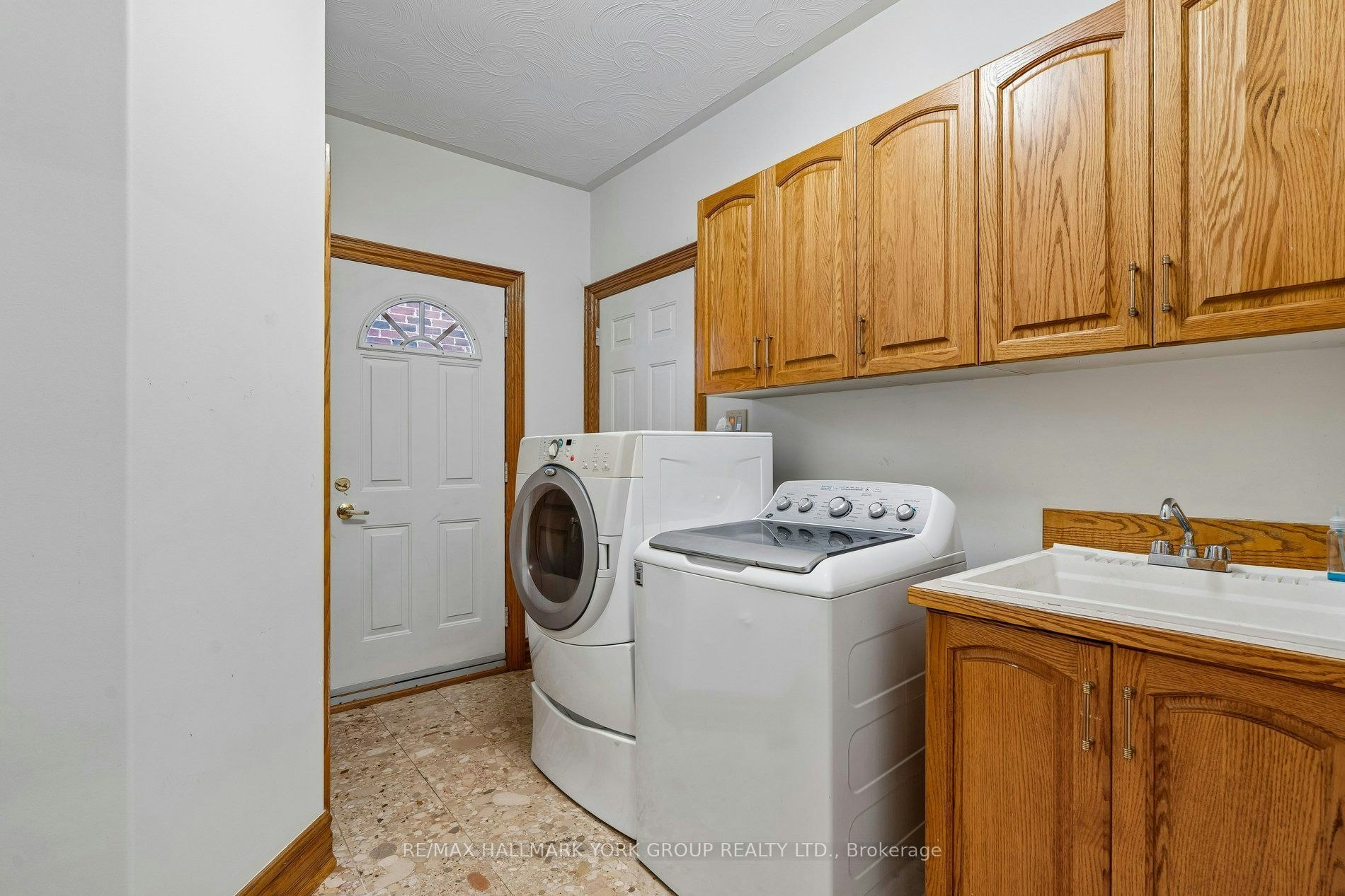 M/F&2/F-185 Goulding Avenue, Toronto, ON, M2R 2P3 - 24