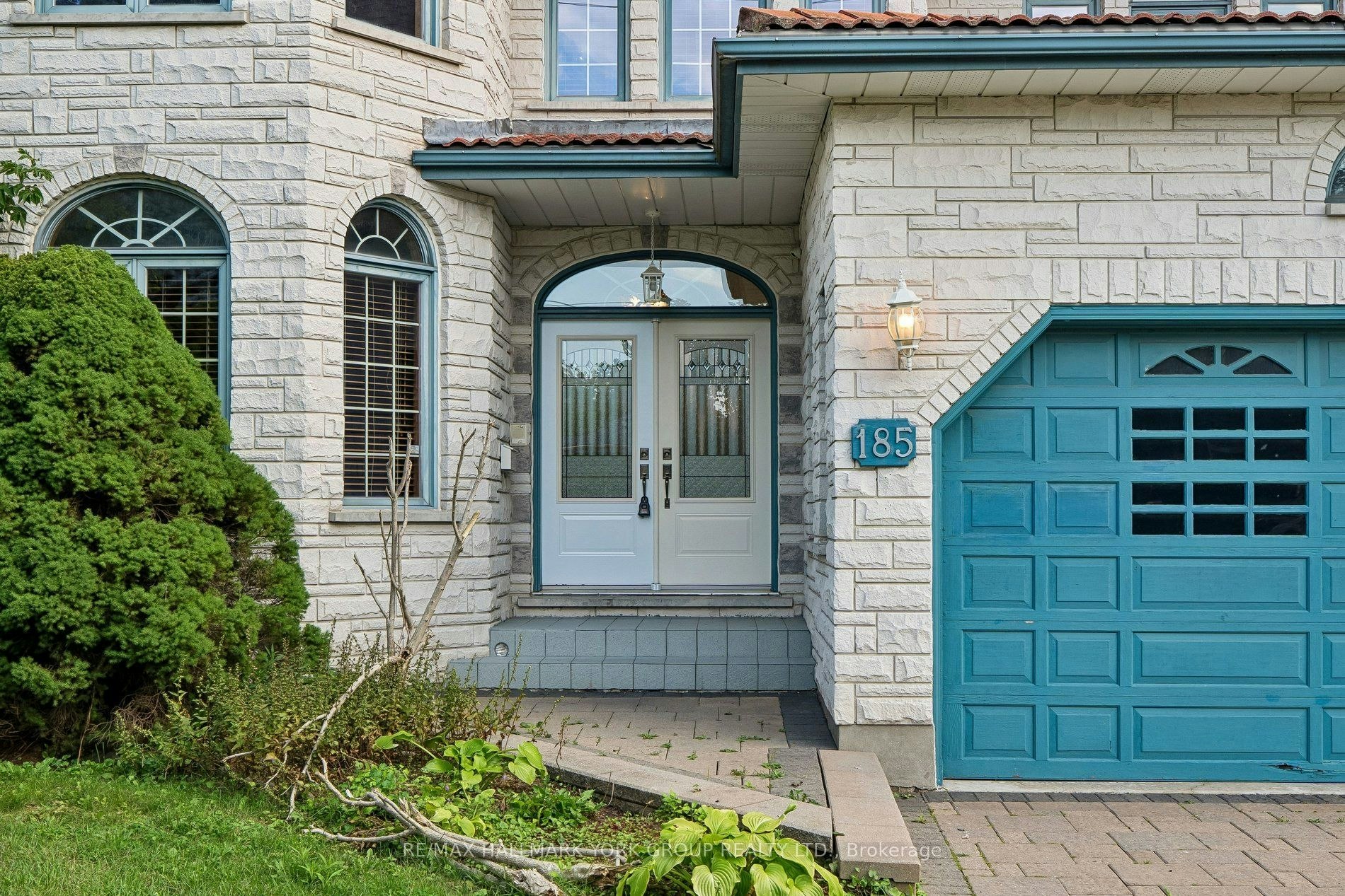 M/F&2/F-185 Goulding Avenue, Toronto, ON, M2R 2P3 - 2