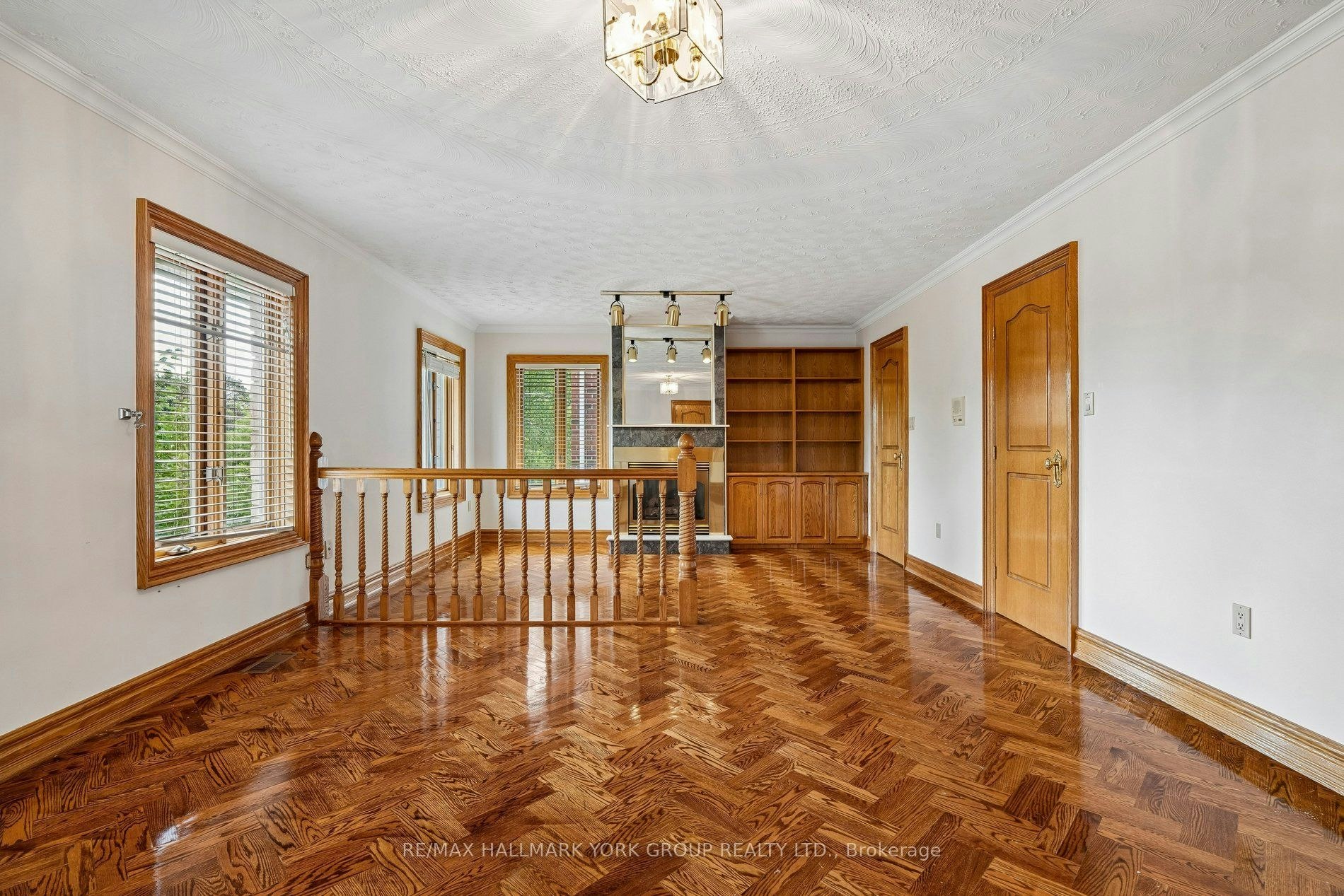 M/F&2/F-185 Goulding Avenue, Toronto, ON, M2R 2P3 - 27