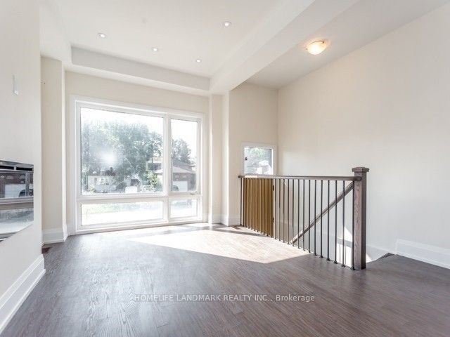 248 Finch Avenue E, Toronto, ON, M2N 4S2 - 3