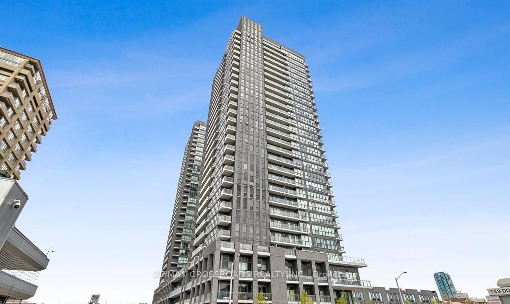 903-2 Sonic Way, Toronto, ON, M3C 0P2