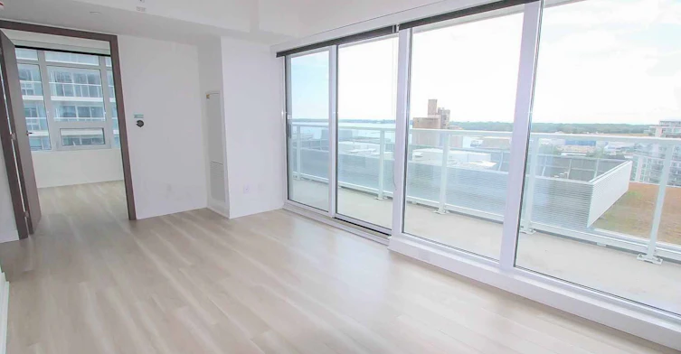 1711-19 Bathurst Street, Toronto, ON, M5V 0N2 - 8