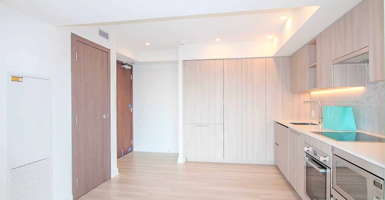 1711-19 Bathurst Street, Toronto, ON, M5V 0N2 - 5