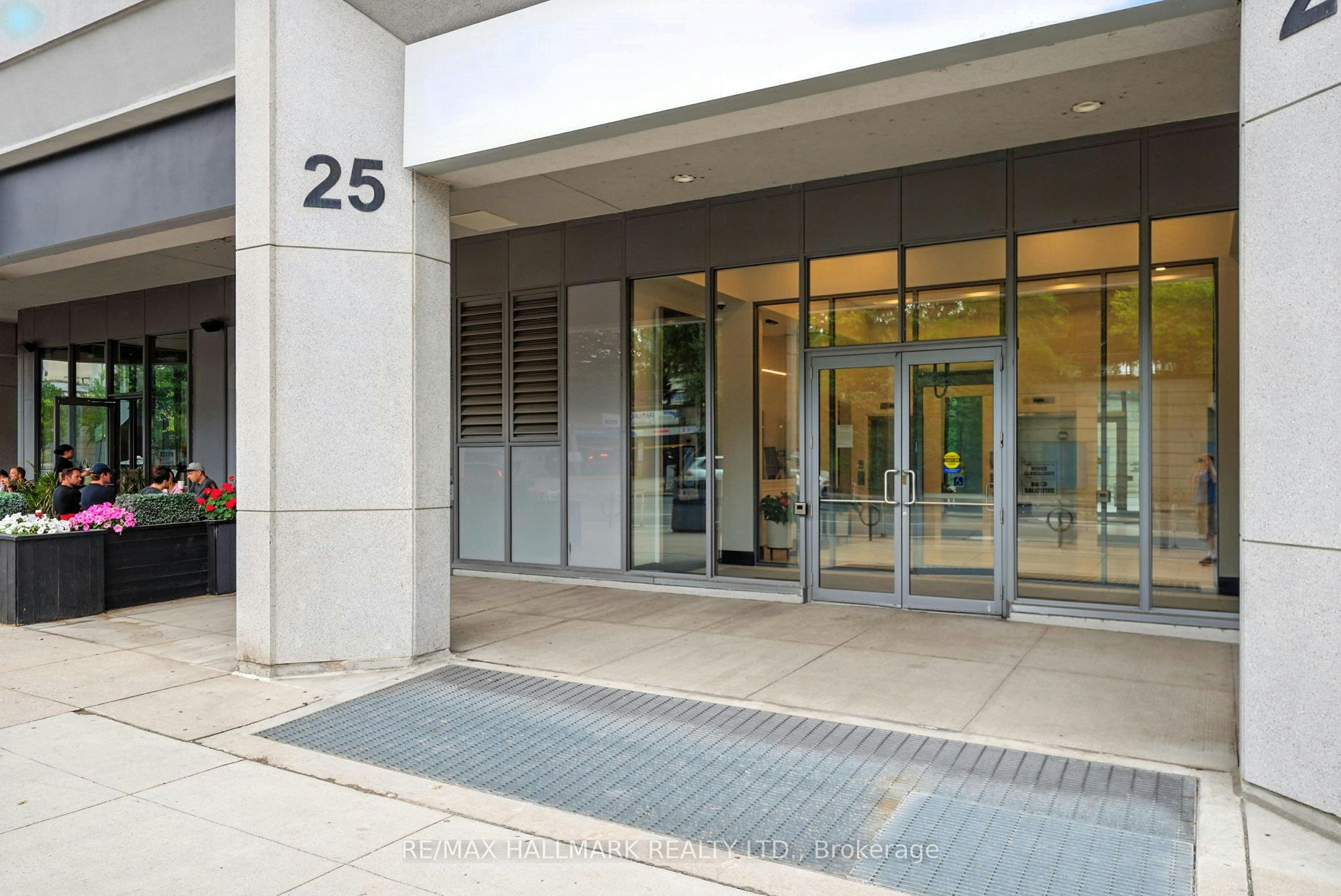 301-25 Lower Simcoe Street, Toronto, ON, M5J 3A1 - 4