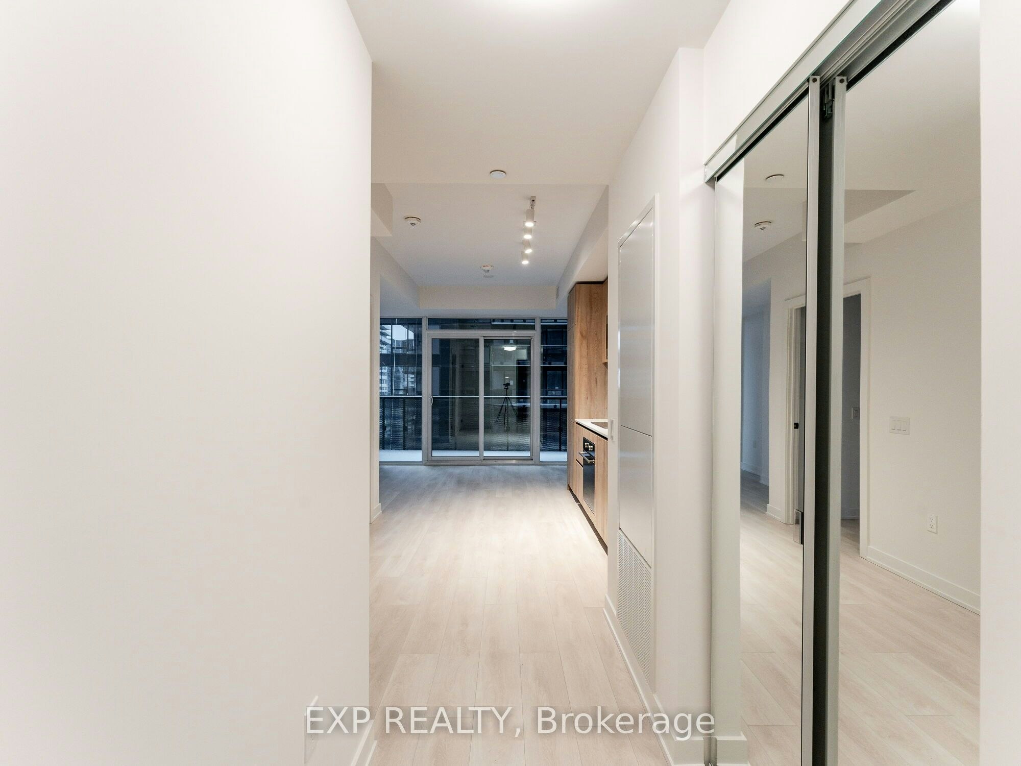 2506-127 Broadway Avenue, Toronto, ON, M4P 1V4 - 8