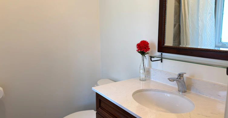 107 Melrose Avenue, Toronto, ON, M5M 1Y8 - 12