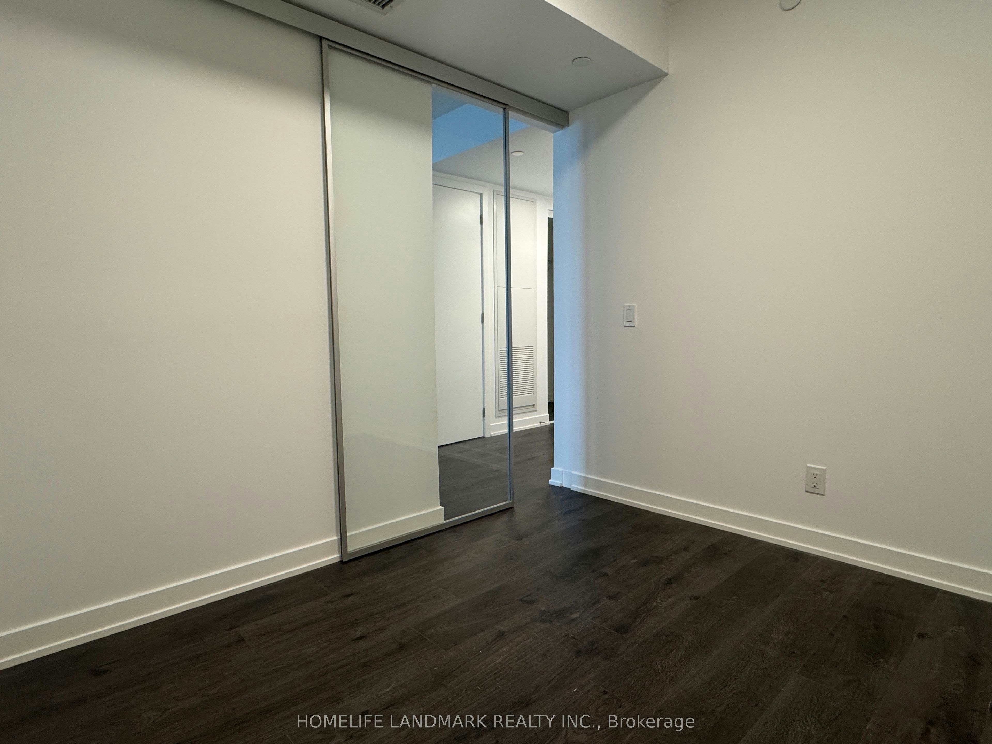 1212-100 Queen Street E, Toronto, ON, M5C 0B5 - 5