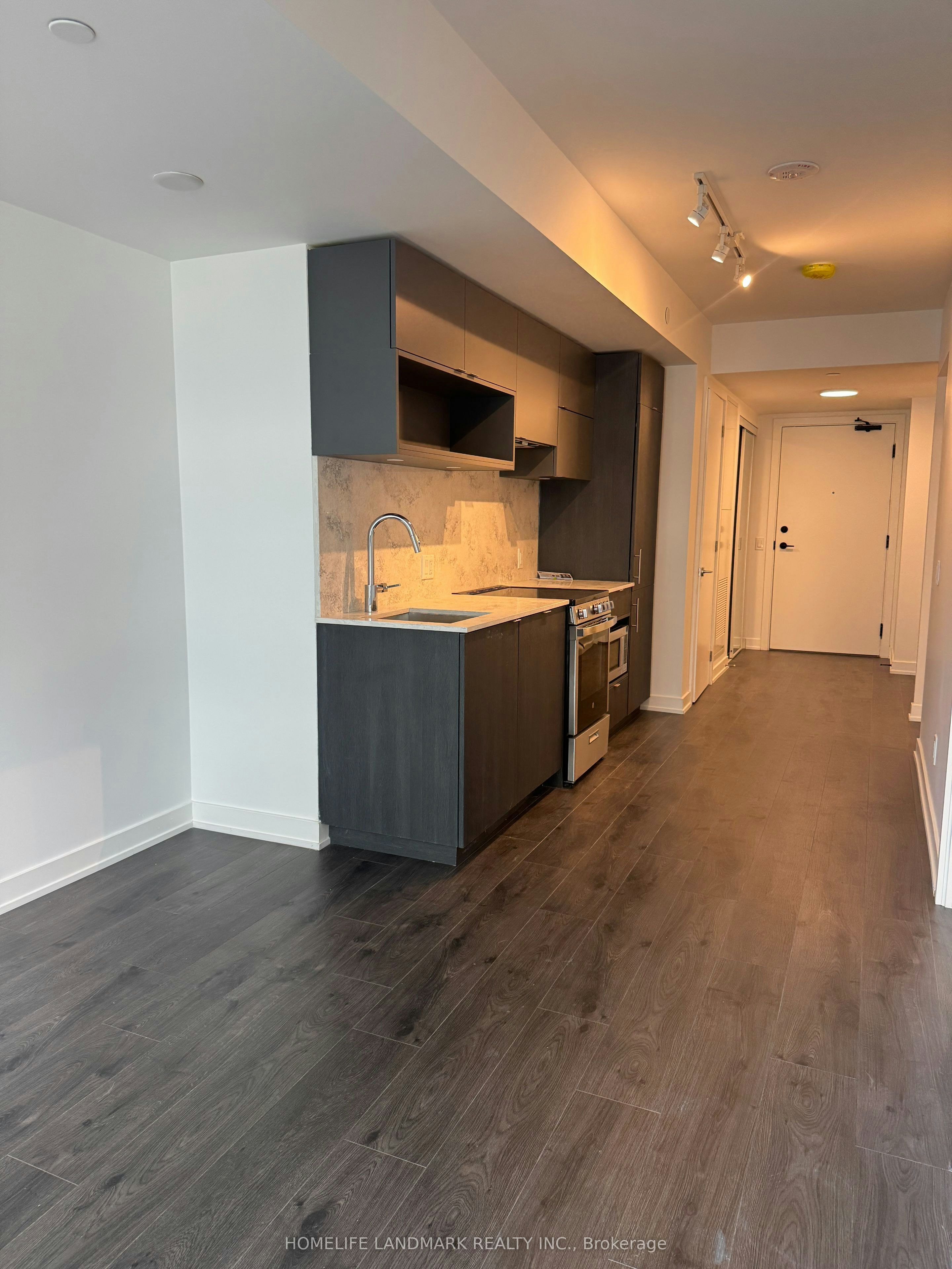1212-100 Queen Street E, Toronto, ON, M5C 0B5 - 9