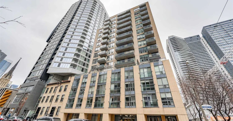 1307-76 Shuter Street, Toronto, ON, M5B 1B4