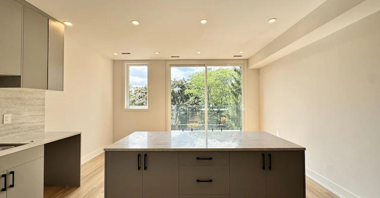 2-269 Brunswick Avenue, Toronto, ON, M5S 2M6 - 4