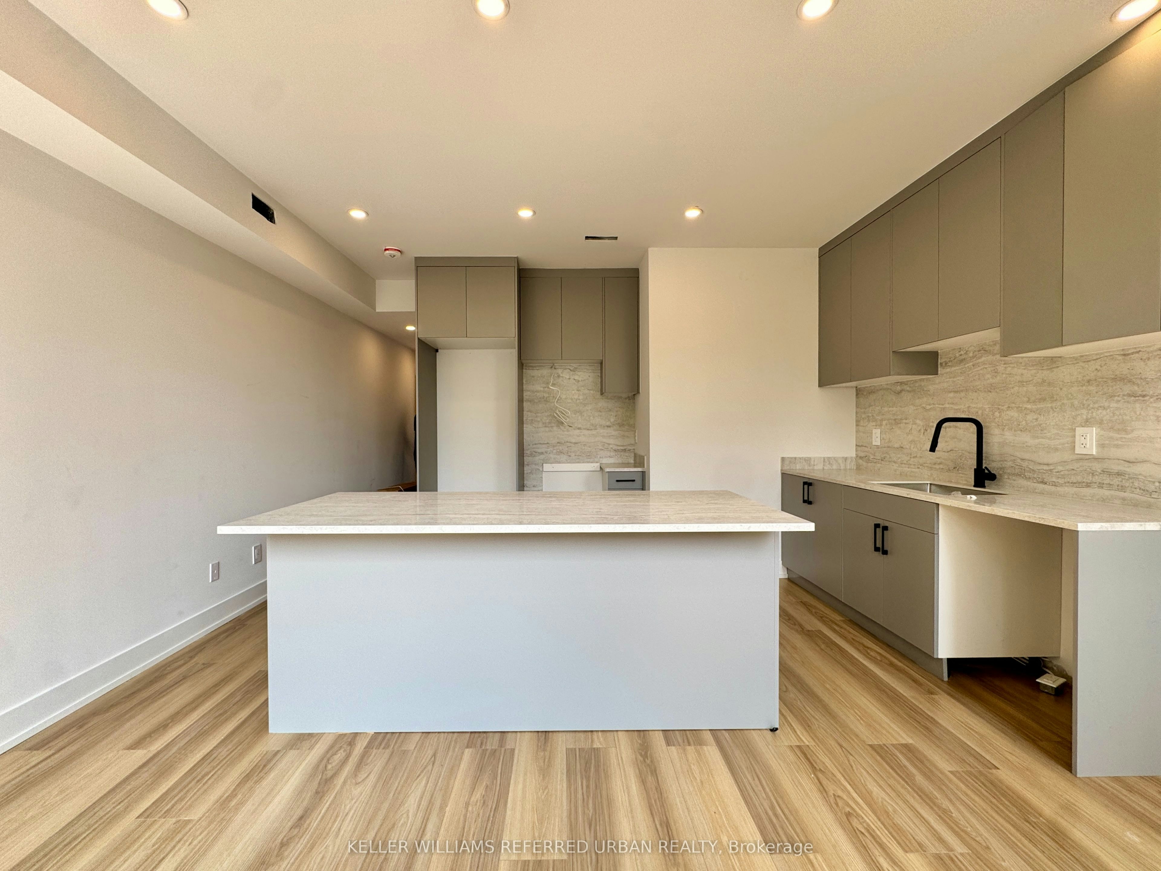 4-269 Brunswick Avenue, Toronto, ON, M5S 2M6 - 5